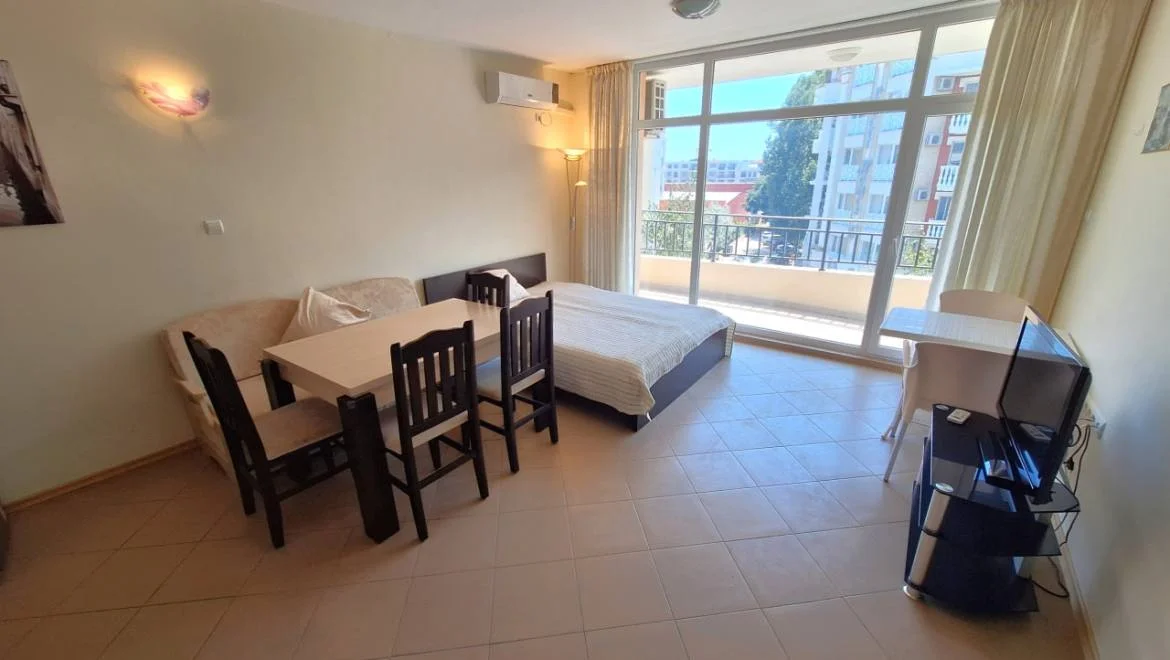 Two-Room Apartment with Spacious Balcony Grand Kamelia, Sunny Beach — фото 1