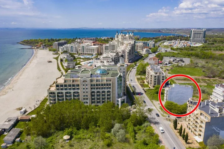 Трёхкомнатный апартамент в новом жилом комплексе Pomorie Building, Поморие