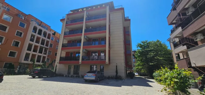 Студия с двориком в Sunny View Central, Солнечный Берег ID: 101883