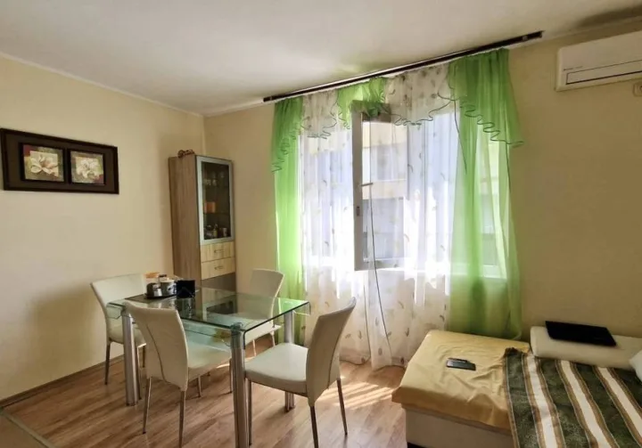 Двокімнатна квартира без такси підтримки в Равді ID: 114346