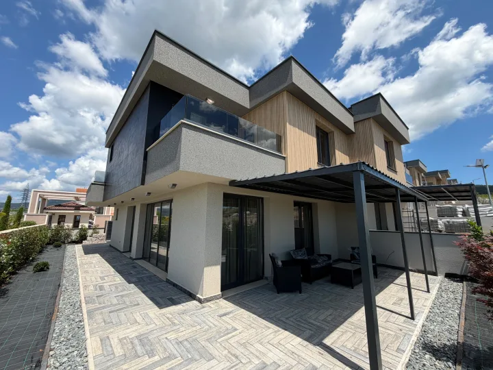 Таунхаусы в Grand Village, Кошарица ID: 101382