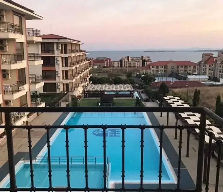 Четырехкомнатная квартира по сниженной цене в комплексе Macon Residence, Святой Влас ID: 109196