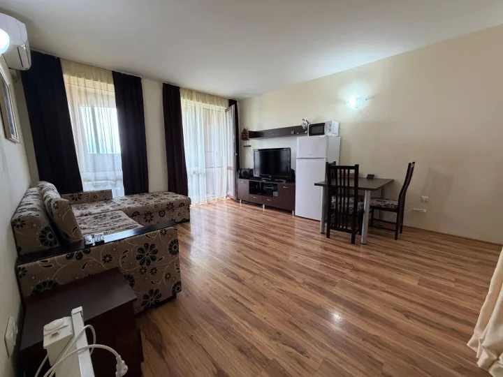 Студия с видом на бассейн в Chateau Aheloy ID: 95398