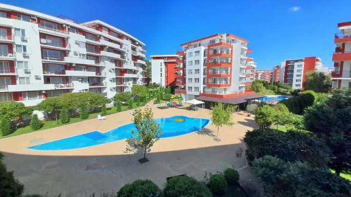 Двухкомнатная квартира с видом на бассейн в комплексе Fort Noks Marina, Святой Влас
