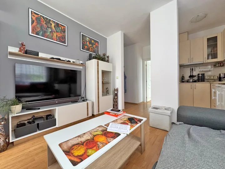 2-кімнатна квартира з видом на басейн у комплексі Aphrodite 3, Сонячний Берег ID: 104764