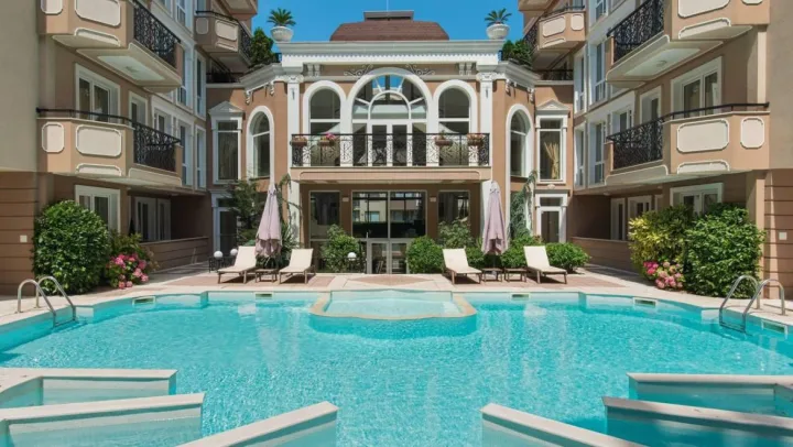Трехкомнатная квартира в комплексе Dawn Park Deluxe, Солнечный Берег, ID: 109251