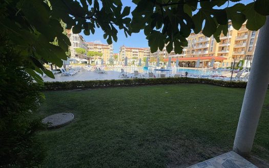 Двухкомнатная квартира в комплексе Royal Sun, Солнечный берег — 91 000 €