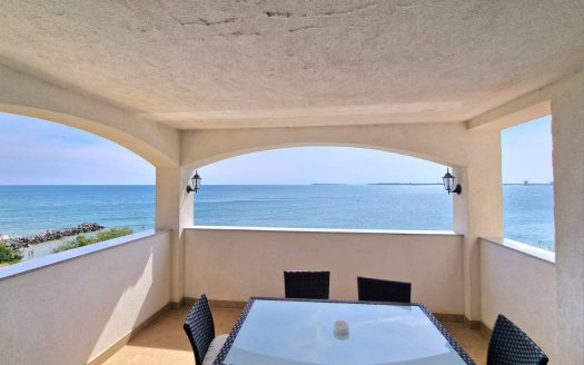 Четырехкомнатная квартира 253 м² в комплексе Casa Real, первая линия, Святой Влас