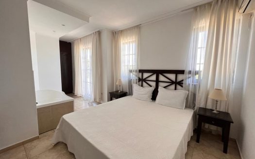 Уникальный пентхаус с панорамным видом на море и горы — комплекс The Cliff Beach & Spa Resort