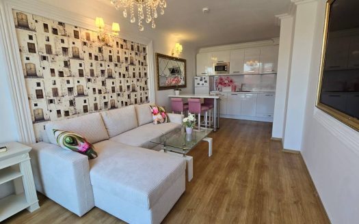 Двухкомнатная квартира с большой террасой в комплексе Sweet Homes 5, Солнечный берег