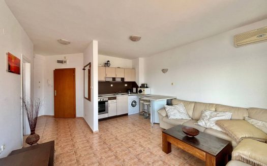 Двухкомнатная квартира с видом на море в комплексе Vista Del Mar, Равда