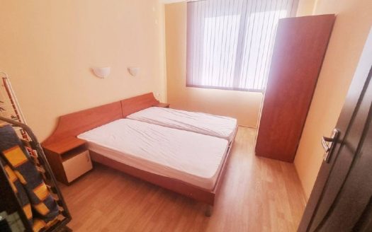 Трёхкомнатная квартира с двумя спальнями и видом на бассейн в комплексе Balkan Breeze 1, Солнечный берег
