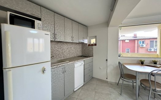 Трёхкомнатная квартира с двумя спальнями в жилом доме Русалка, Святой Влас