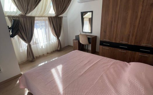 Трёхкомнатная квартира с ремонтом, новой техникой и видом на море в комплексе Phoenix, Святой Влас