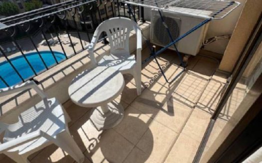 Двухкомнатная квартира с видом на бассейн в комплексе Royal Sun, Солнечный Берег