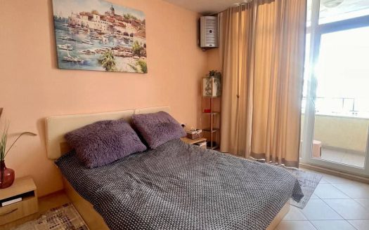 Двухкомнатная квартира с видом на бассейн в комплексе Grand Kamelia, Солнечный Берег