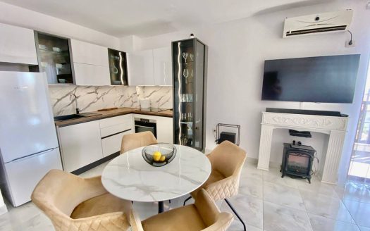 Трёхкомнатная квартира с двумя спальнями в комплексе Sun Coast Resort, Святой Влас