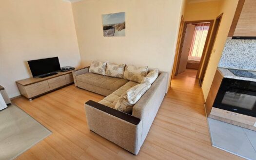 Трёхкомнатная квартира в комплексе New Line Village, Солнечный Берег