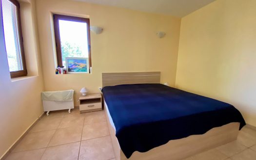 Двухкомнатная квартира с видом на бассейн в комплексе Shato Del Mar, Солнечный Берег