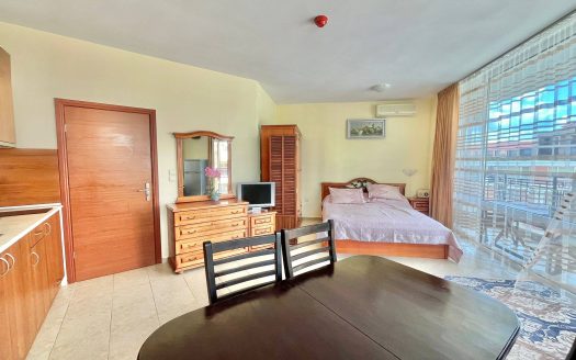 Студия с просторной планировкой в комплексе Carolina, Солнечный Берег