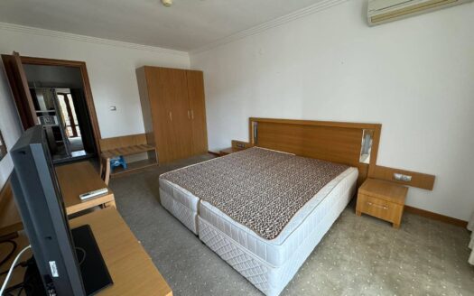 Трёхкомнатная квартира с двумя спальнями и видом на море — Emerald Resort, Равда