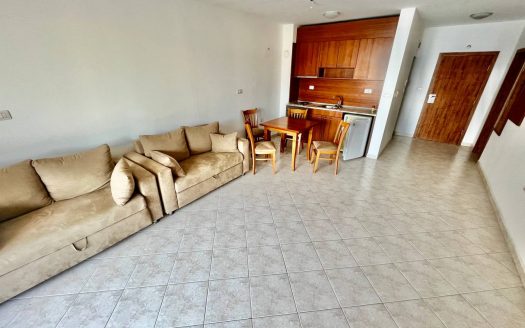 Двухкомнатная квартира с видом на море в комплексе Sun Coast Resort, Святой Влас