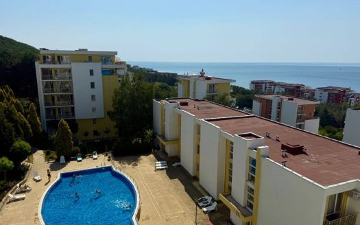 Двухкомнатная квартира с видом на море в комплексе Crown Fort Noks, Святой Влас