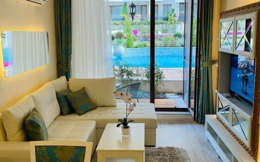 Двухкомнатный апартамент в Святом Власе – Шаг к бассейну прямо из вашего дома