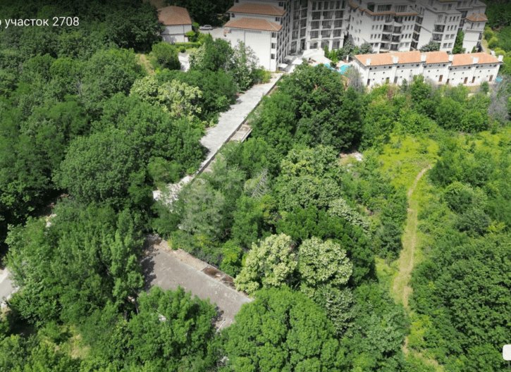 Инвестиция в будущее — земля под застройку в живописном городе Обзор