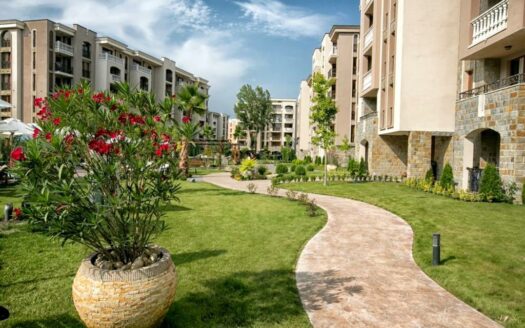 Просторная трёхкомнатная квартира в Cascadas Family Resort для вашей семьи в Солнечном Берегу