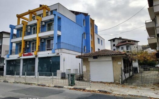 Ваш успішний бізнес біля моря - готель в Огляді