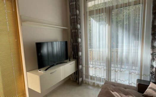 Двухкомнатная меблированная квартира в премиальном комплексе Villa Florence в Свети Власе