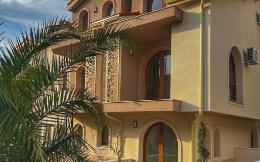 Новый эксклюзивный жилой комплекс Grand Village в рассрочку —  всего в 1 км от Солнечного Берега