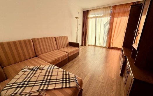 Простор и уют в комплексе Lazur 5 — двухкомнатная квартира с собственным паркингом, Святой Влас