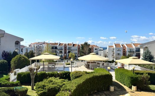 Просторная и уютная двухкомнатная квартира в комплексе Lazur 1 всего в 150 метрах от пляжа, Святой Влас