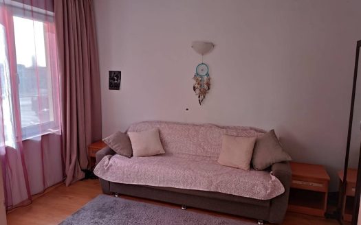 Двухкомнатная квартира рядом с супермаркетом Младость на Солнечном Берегу без таксы поддержки