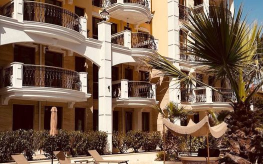 Апартамент с одной спальней в Harmony Suites Grand Resort с полным комплексом удобств, Солнечный Берег