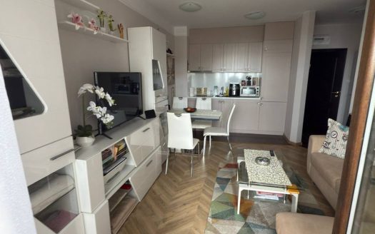 Двухкомнатный апартамент в изысканном комплексе Romance Paris на побережье Святого Власа