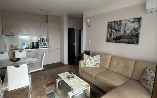 Двухкомнатный апартамент в изысканном комплексе Romance Paris на побережье Святого Власа