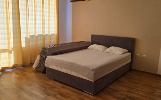 Студия с просторной террасой всего в 100 метрах от моря в комплексе Yassen, Солнечный Берег