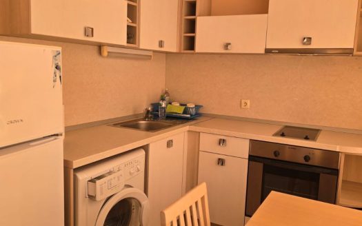 Студия с просторной террасой всего в 100 метрах от моря в комплексе Yassen, Солнечный Берег