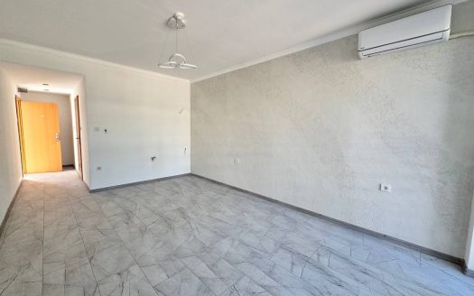 Студия в рассрочку с новым ремонтом в Sol e Mar всего в 300 метрах от пляжа, Солнечный Берег