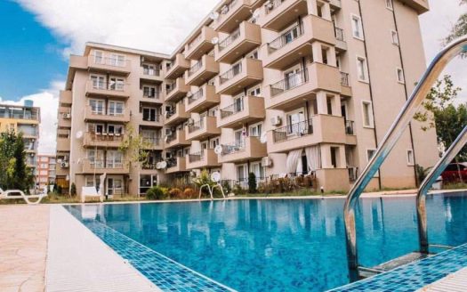 Двухкомнатная квартира в комплексе Lifestyle 6 в центре Солнечного Берега для комфортного проживания