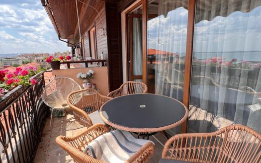 Просторный мезонет у моря в Святом Власе с потрясающим видом в комплексе Кентавр