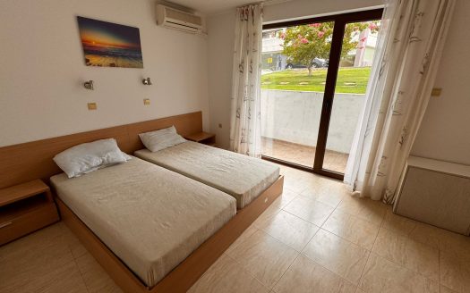 Апартамент с мебелью и видом на море в Святом Власе — комплекс Диамант