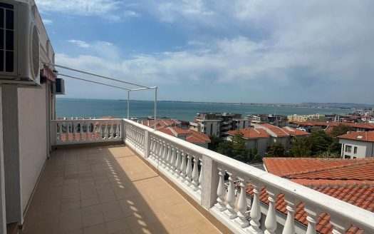 Эксклюзивный апартамент с морской панорамой и большим балконом