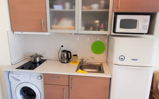 Трёхкомнатный апартамент в комплексе Сан Сити 3, район Какао Бич, Солнечный берег