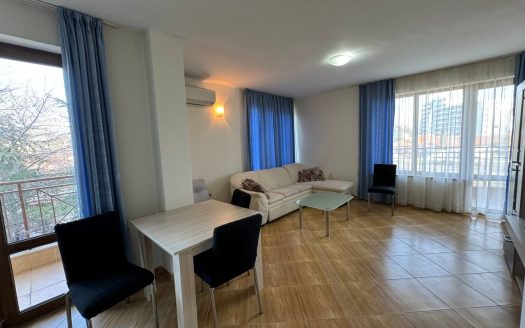 Просторная квартира с одной спальней в комплексе Golden Dreams