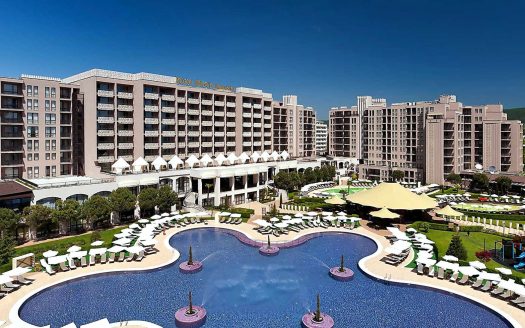 Современная двухкомнатная квартира у пляжа в Солнечном Береге — комплекс Royal Beach Barceló