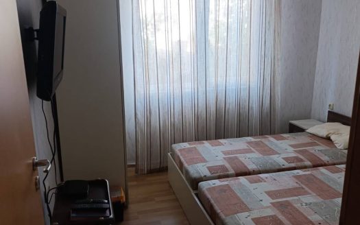 Просторный апартамент с двумя спальнями в жилом доме в Несебре